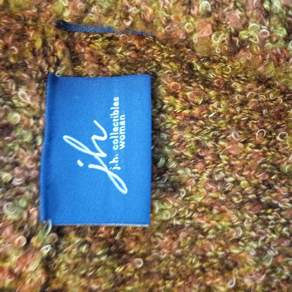 JH Collectible Woman's Cardigan